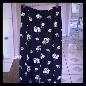 Midi skirt blue floral - button up